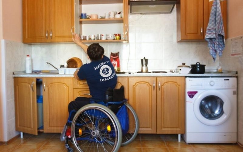 manual folding wheelchair